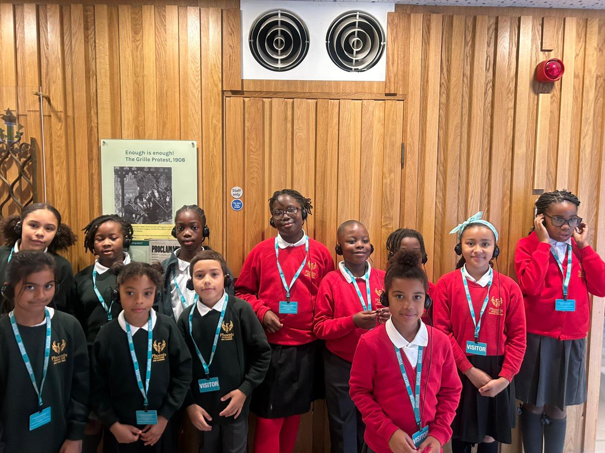 From debating chambers to decision-making — our tour of the House of Commons gave us a first-hand look at how democracy works.<a href="/oakgardensps/">Oak Gardens Primary School</a> 

 #UKParliament #DemocracyInAction