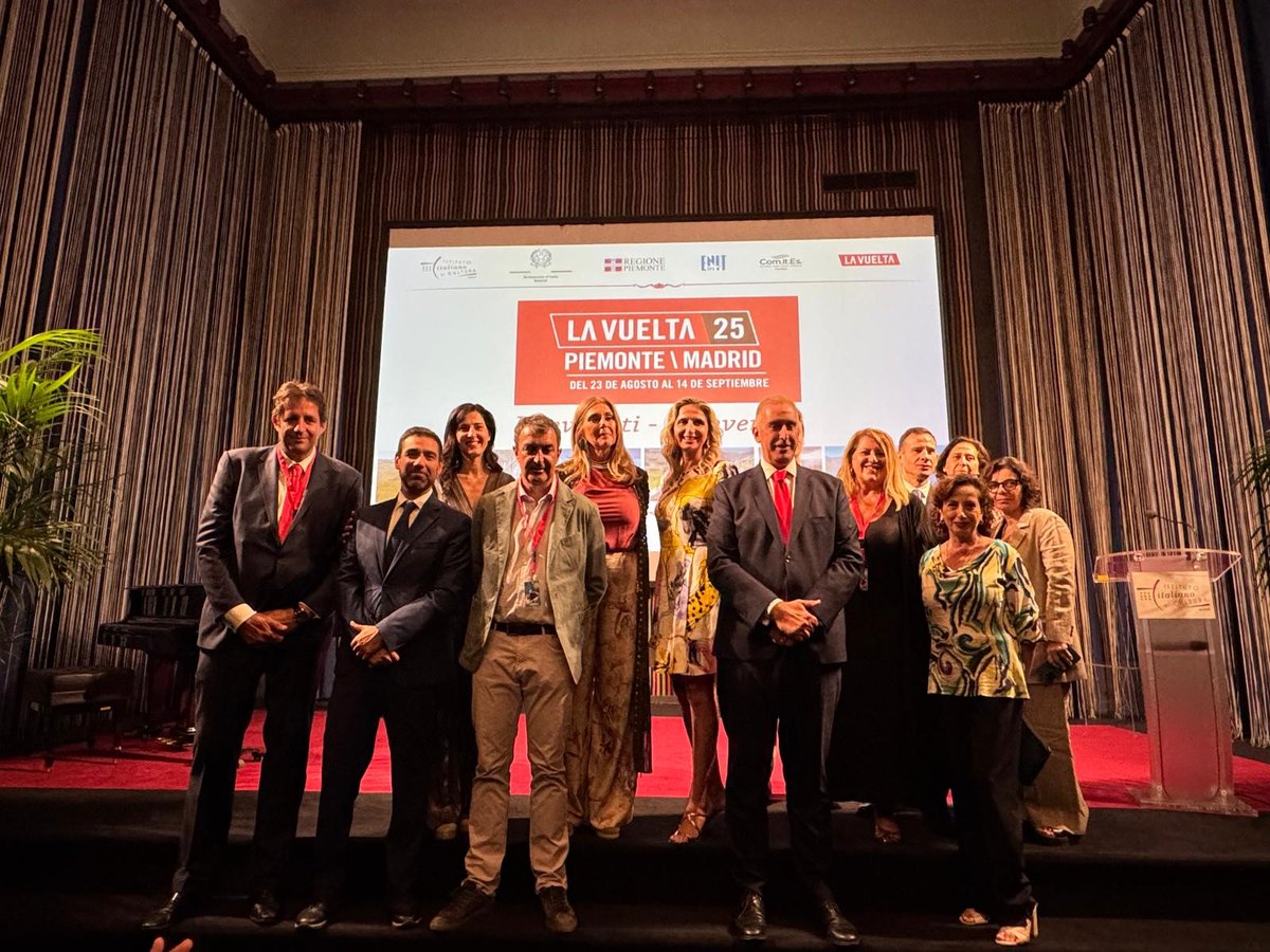 Italy in Spain tweet media