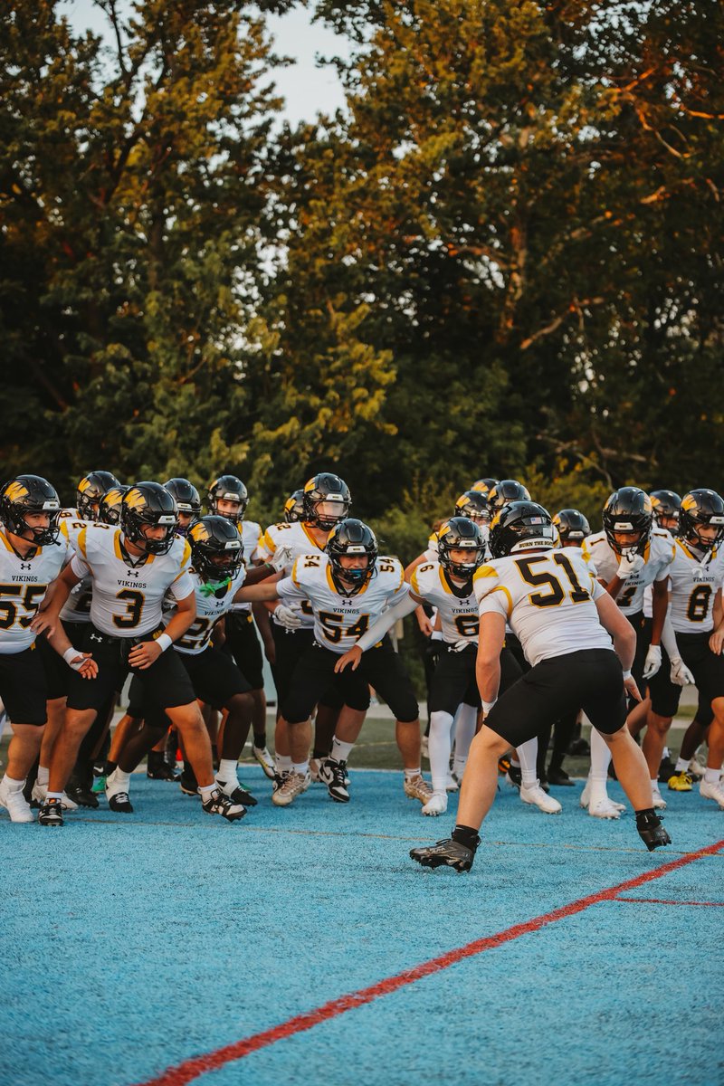 The views from Friday night. Back at it again on Saturday afternoon against Archbishop Carroll. 

#BurnTheBoats

(📸 via Francesca Rossillo)