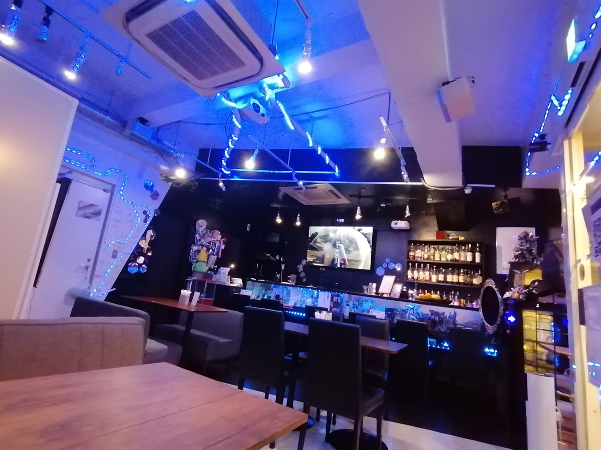 function144's tweet image. 活動者飲み会、今週土曜日ですー!
初めて来る方も大歓迎🌟
🍺飲み放題19時〜23時
👀3000円(税別)
🔥肉鍋食べ放題
多分演じる系の人が多い予感。舞台役者もバーチャルの人も是非ー✨
歌う系の人多かったらカラオケ大会とかになるのかしら…