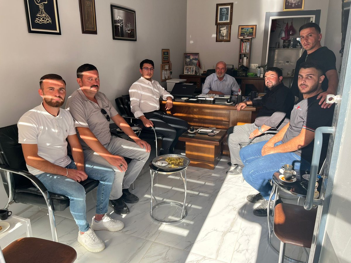 Bolvadin İlçe Teşkilatımız ile birlikte Bolvadin eski Ülkü Ocakları başkanı Tahir Kırıkkulak’ı ziyaret ettik, iştişarelerde bulunduk. Nazik misafirperverliği ve destekleri için kendisine partimiz adına teşekkür ederiz.

<a href="/umitozdag/">Ümit Özdağ</a> <a href="/ErtuganMusa/">MUSA ERTUGAN</a> 
<a href="/zaferpartisi/">Zafer Partisi</a> <a href="/Zaferpartisi03/">Zafer Partisi Afyonkarahisar İl Başkanlığı</a>