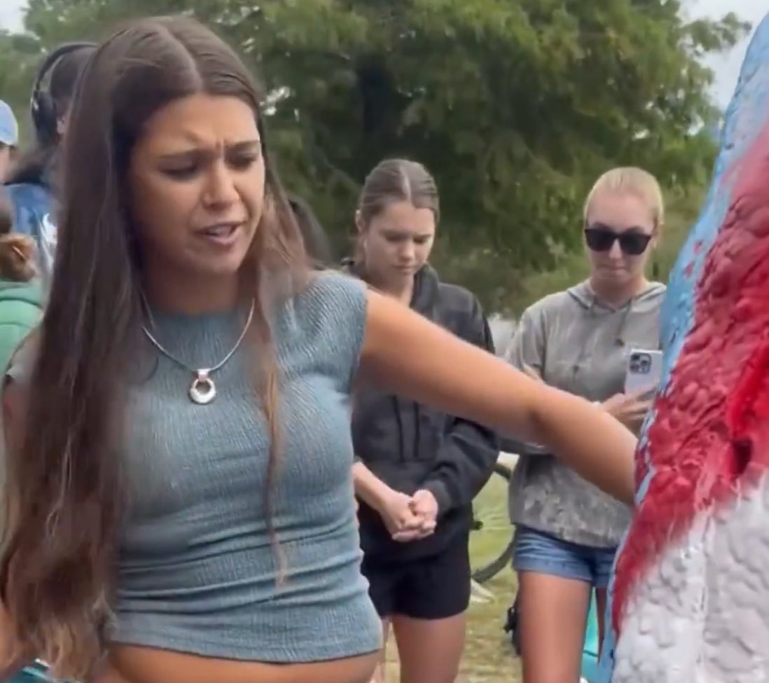 EducatëdHillbilly™ (@robprovince) on Twitter photo 