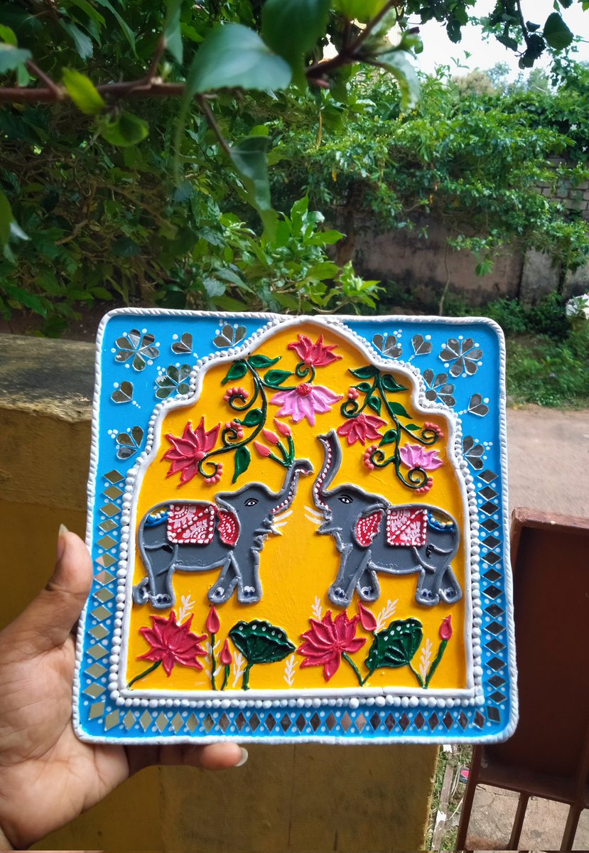 Lippan art by akankshya❤️