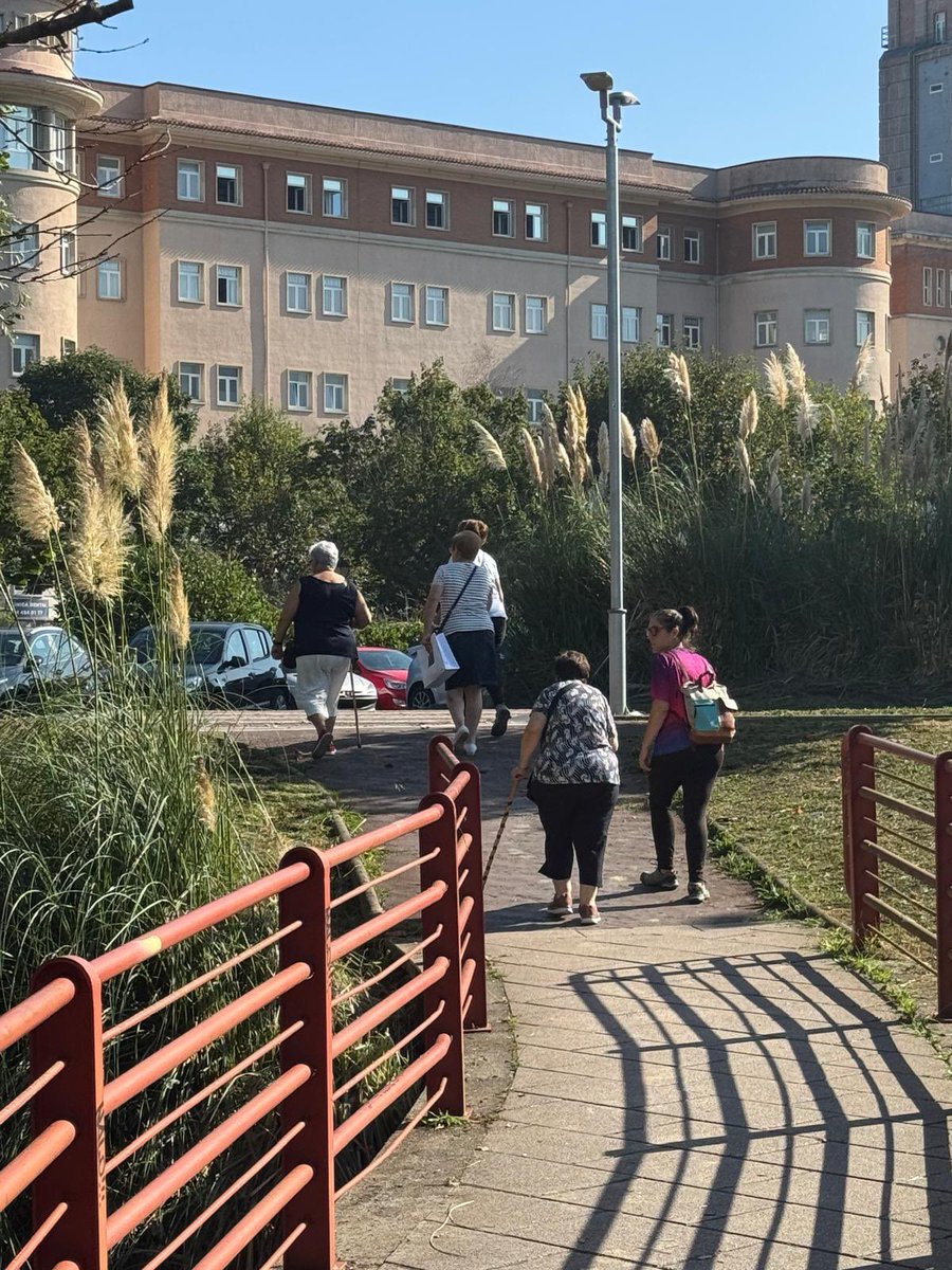 🚲🛼🚶En plena Semana Europea de la Movilidad, ayer celebramos un taller de patinaje con las/os más txikis y esta mañana hemos realizado una excursión con nuestras/os nagusis. El domingo 21 realizaremos una marcha en bicicleta que arrancará a las 11:00 desde la Eskola.