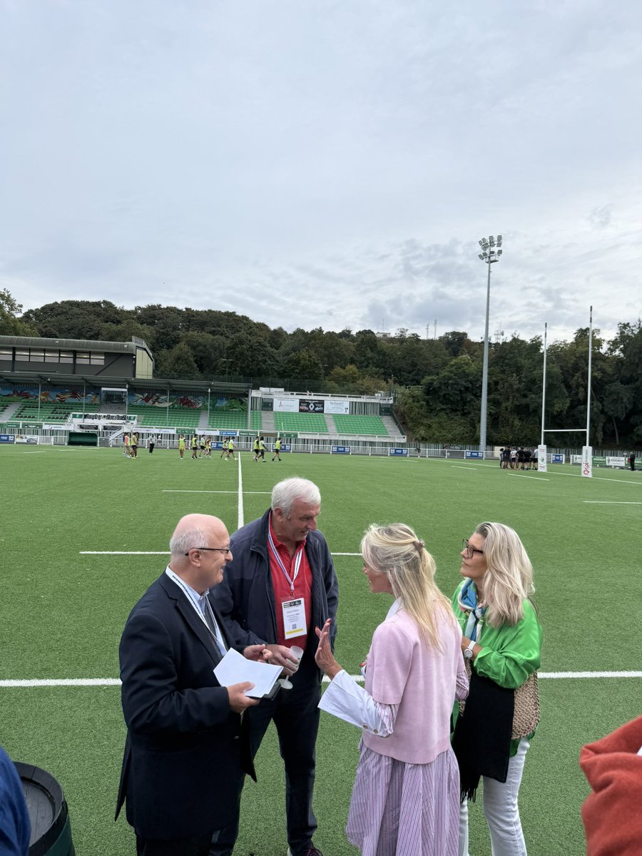 CCI_92's tweet image. 🏉 Hier soir, le stade Jean Moulin de @villedesuresnes a vibré au rythme du business et du rugby ! 👏 Merci aux clubs et entreprises du 92 pour cette soirée riche en échanges et en énergie ! #MadeIn92 #Networking #Business #Rugby #Suresnes