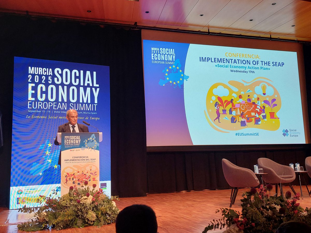 FEVECTA's tweet photo. Hoy más que nunca los valores del #cooperativismo son necesarios en Europa 🇪🇺

FEVECTA, presente en la 1ª Cumbre Europea de la #EconomíaSocial que se celebra en Murcia durante la Semana Europea de la Economía Social 🫶

#MurciaCapitalEconomíaSocial2025
#CooperarSuma https://t.co/awx1zw7ehS