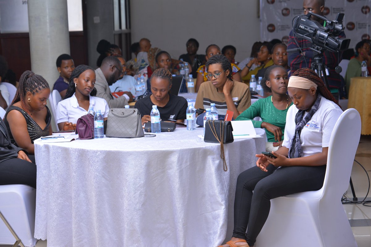 wituganda's tweet image. “𝘈 cover letter should connect your skills to what the employer actually needs. That is how you stand out.” – Gonzaga Kaswarra, @GKaswarra58743

#HappeningNow at the Work Readiness Bootcamp 2.0 in Mbarara

#WomenInTech #10XProgram #10DigitalEconomy