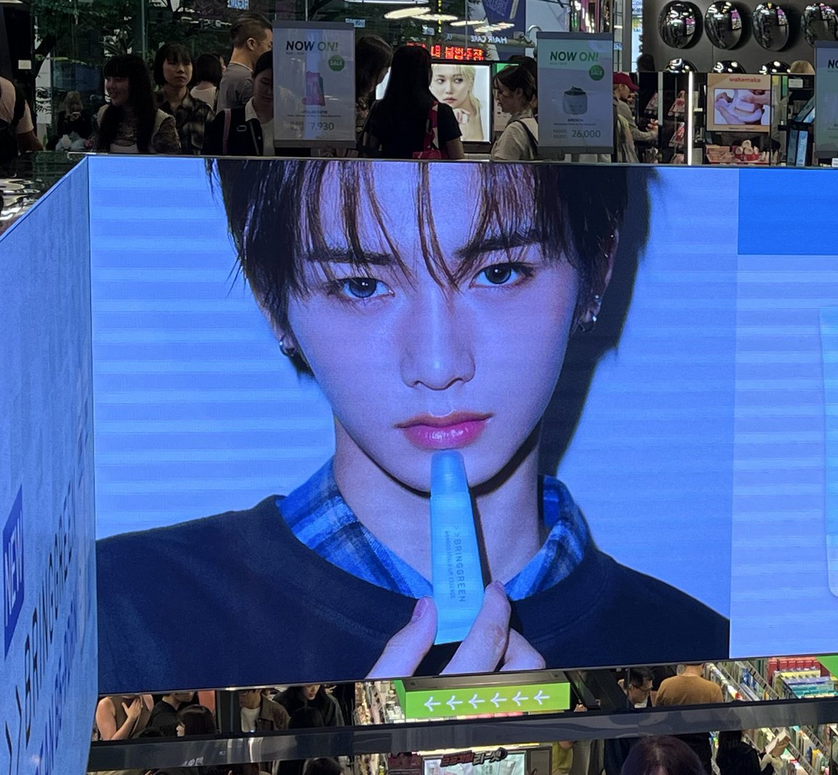 Anxin is the prettiest ethereal face the it boy of the next generation. Can’t wait to see him in ads after debut🥹
