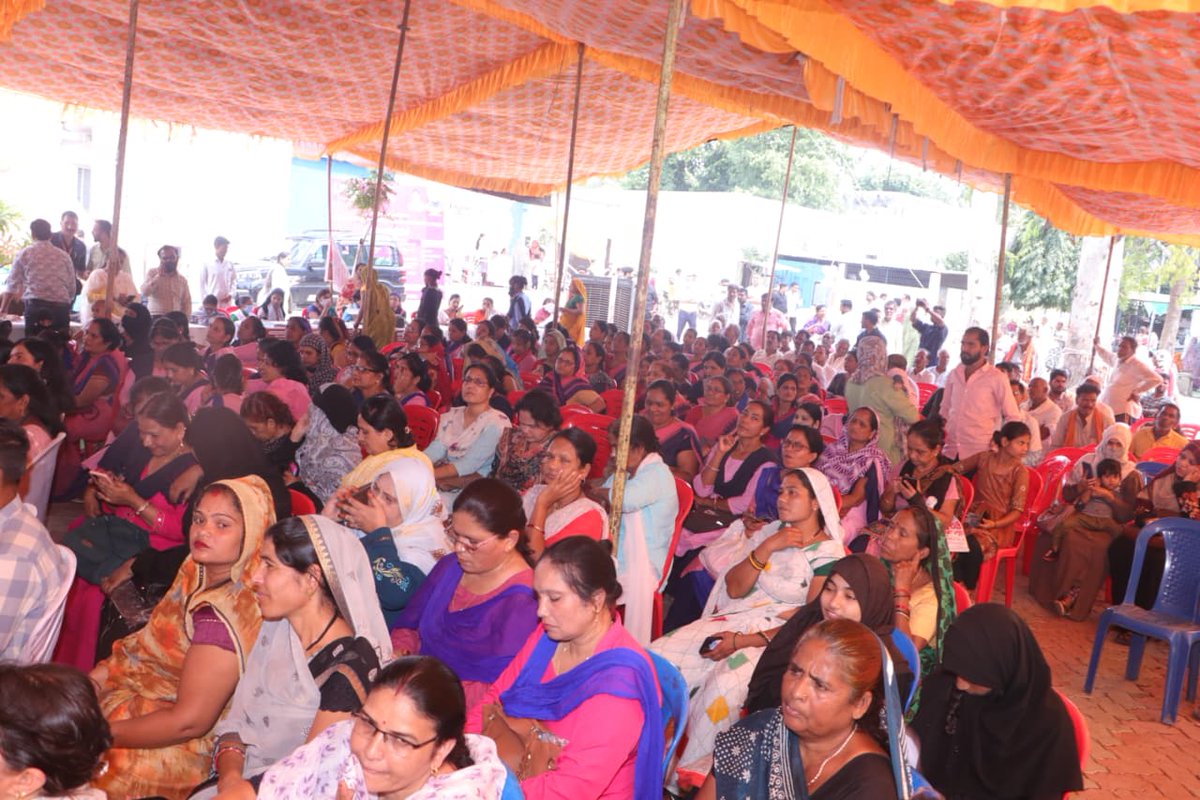 जि. चिकि. सीहोर मे भाजपा जिला अध्यक्ष श्री नरेश मेवाड़ा, विधायक श्री सुदेश राय, नगर पालिका अध्यक्ष श्री प्रिंस राठौर, कलेक्टर श्री बालागुरू के. द्वारा दीप प्रज्वलन कर SNSPA का शुभारंभ
@cmmadhyapradesh
<a href="/rshuklabjp/">Rajendra Shukla</a>
<a href="/nsp2106/">Narendra Shivaji Patel</a>
<a href="/MoHFW_INDIA/">Ministry of Health</a>
<a href="/healthminmp/">Public Health & Medical Education Department, MP</a>
<a href="/CollectorSehore/">Collector Sehore</a>
<a href="/NHM_MP/">National Health Mission MadhyaPradesh</a>
<a href="/mp_iec/">MP Health IEC Bureau</a>