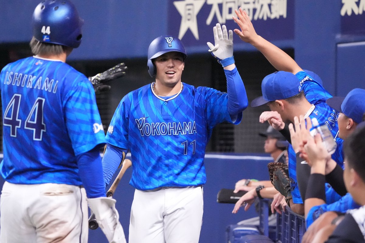 DeNA 東克樹選手使用アンダーシャツ trim_fce_item63463427479ee.jpg