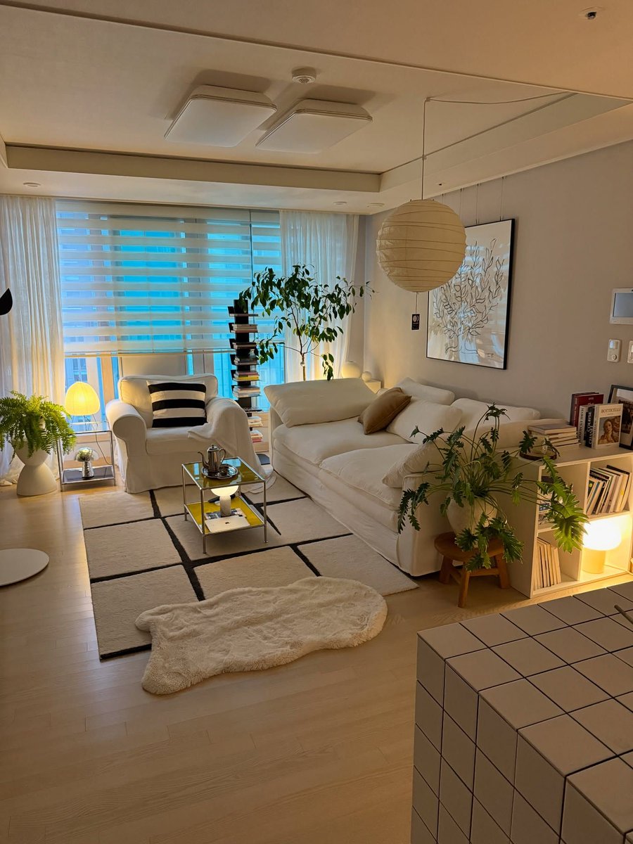 interiorstellar's tweet image. 