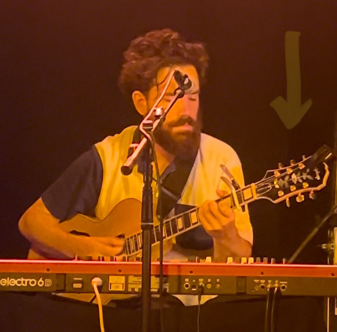 La guitarra de Clément ya en nuestro poder 😎 Vamos a por la de Zach!
Gracias por vuestra ayuda, peña 🙏