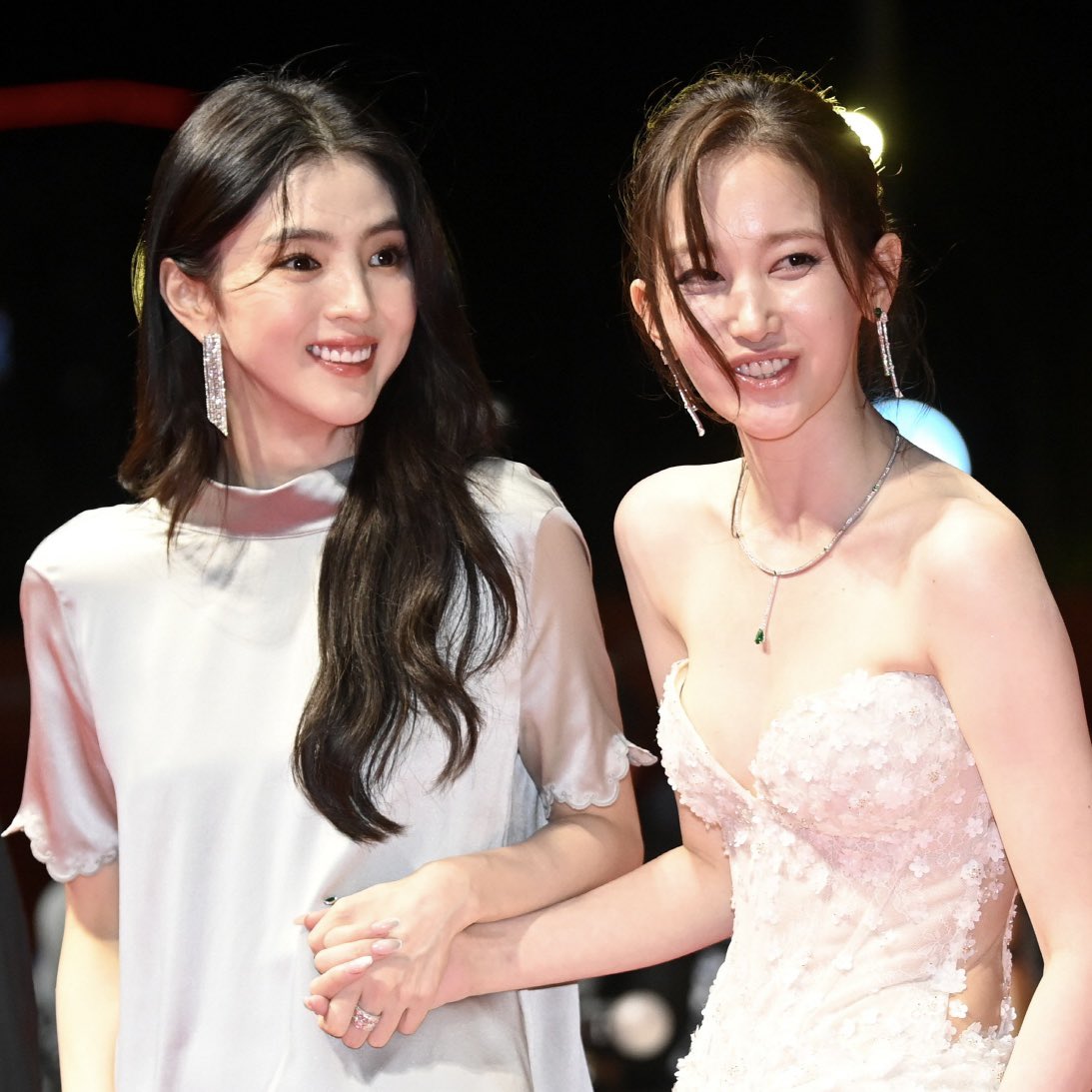 minikangie's tweet photo. Women of BIFF 2025 ✨ https://t.co/hWcDIOJRx4
