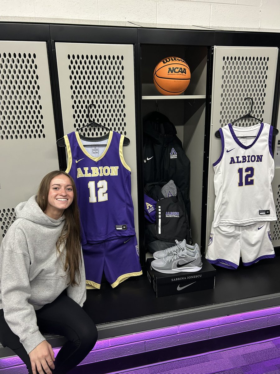 BCovert22's tweet photo. I am blessed to receive an offer from @AlbionWBB. Super excited and wanted to thank @CoachdCarden and @CoachEvanMetz for an incredible visit yesterday. It was so much fun.  @ClarkstonGBB @gobrits https://t.co/qWkax0NiEM
