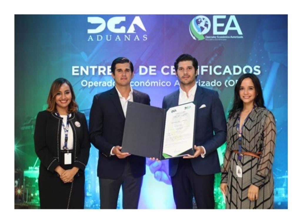 brenda_liranzo's tweet photo. Programa OEA
Crecimiento superior al 100 % en certificaciones: de 303 empresas en agosto de 2020 a 685 en septiembre de 2025.

#VIIIConferenciaOEA
#AduanasRD https://t.co/IYVUA0N87U