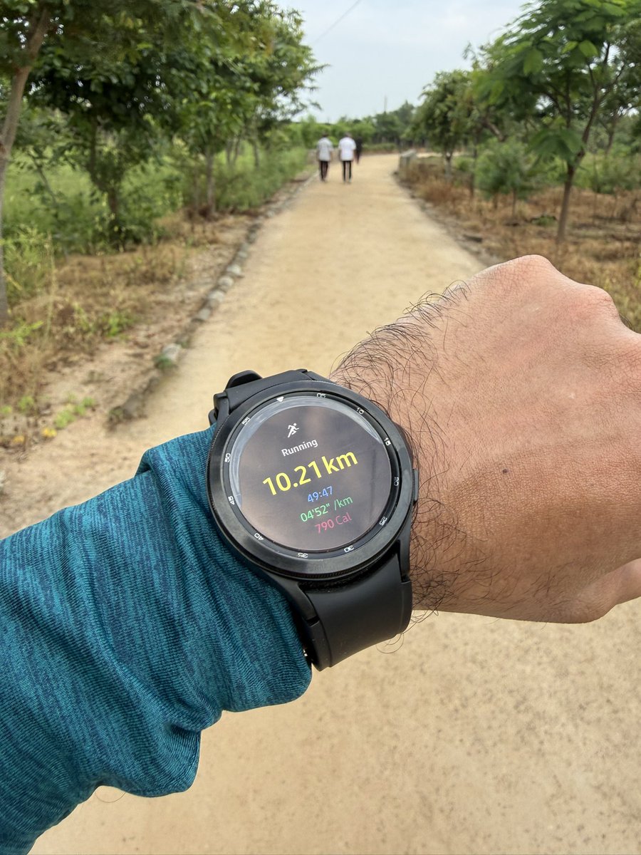 gem1ineye's tweet image. 10.21 km | 49:47 | 4:52/km | HR avg ~160 bpm. Solid 10K session – chasing that sub-46 next 👊 #RunData #10KTraining