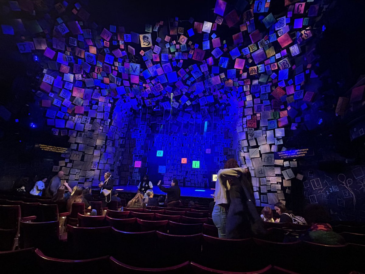 ShaneUK's tweet image. Waiting to see @MatildaMusical at #CambridgeTheatre. So happy - I’d bought a ticket in the Upper Circle - and I’ve been upgraded to the Stalls, as that section is closed today. Thank you @LWTheatres ❤️. Now just need to find a show for Friday night!