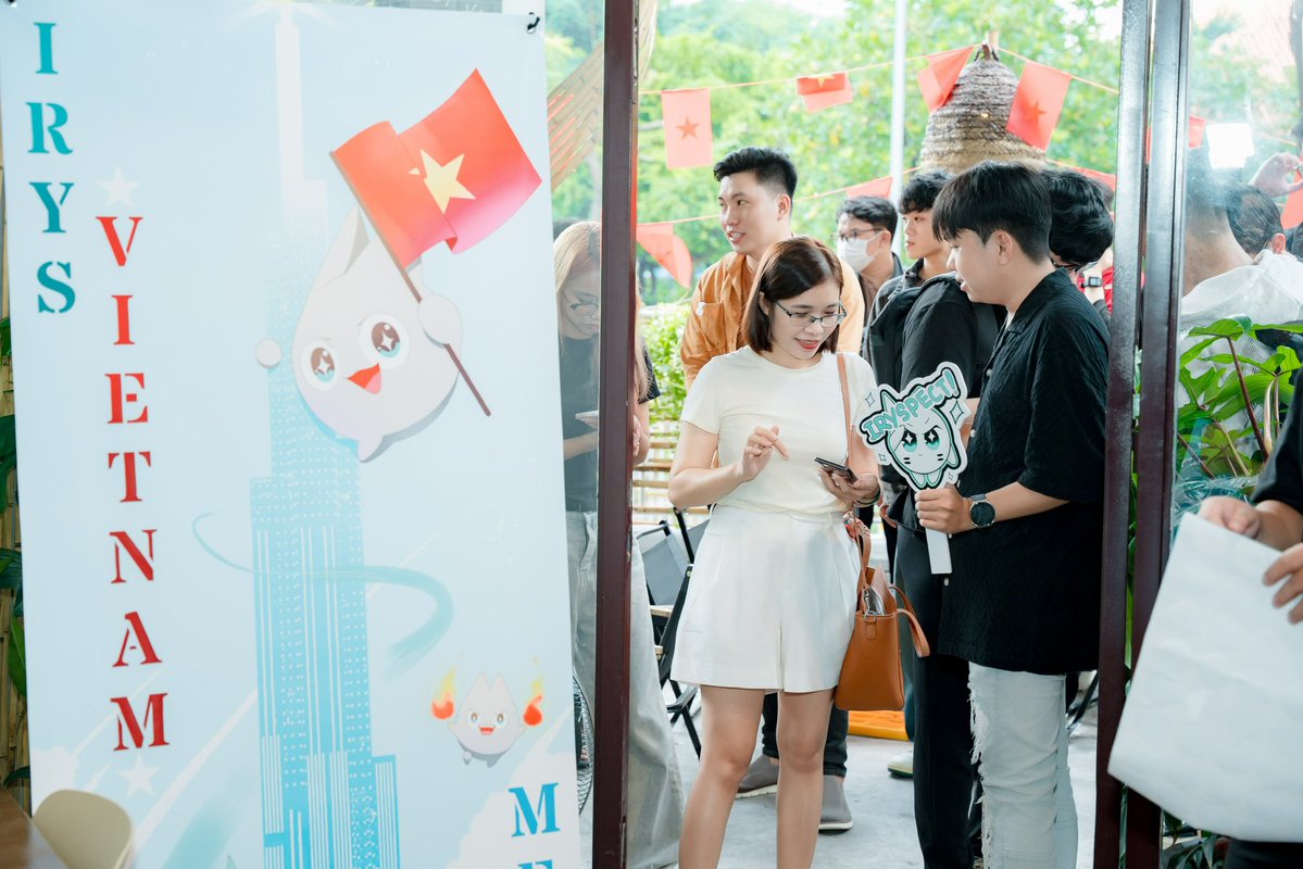 Rez_aahmadi's tweet image. The Irys community is a dedicated group of Datapunks united by shared vision and mission

We’re proud of the characters and leaders we&apos;ve grown along the way. Now, they help Irys grow

The Sprites are spreading to new cities—this time, charming Vietnam🇻🇳

Where will they go next?