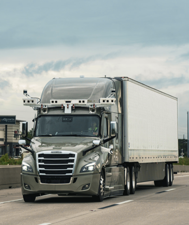 amilh's tweet photo. @BotAutoAV Why does every image on your homepage feature a human driver if you're an autonomous trucking company? https://t.co/ntJBRmTPyJ