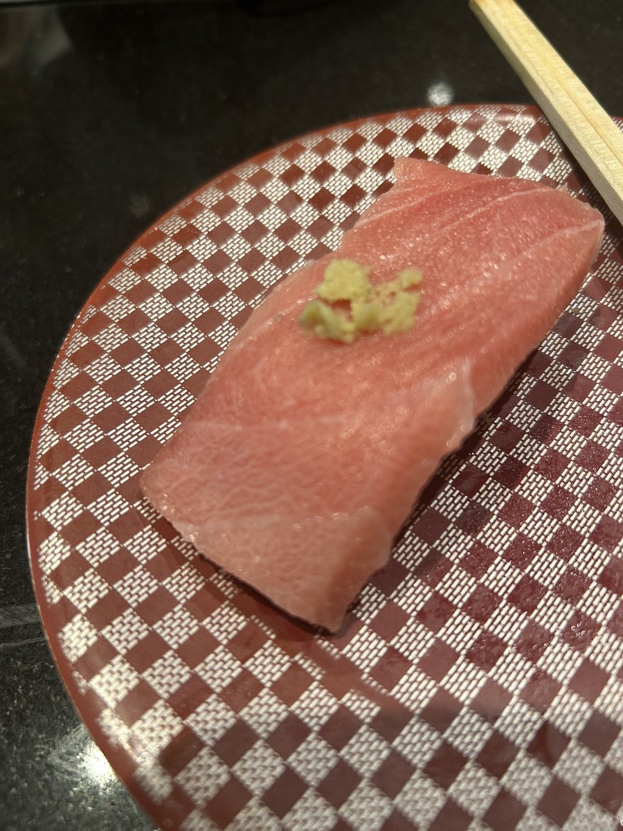 waserin23's tweet photo. 今日は研修でちょっとお出かけ
元アナウンサーの勉強になる有難いお話を聞けました✨

社長の奢りでお昼は美味しいお寿司😊 https://t.co/hDzvvcmmfb