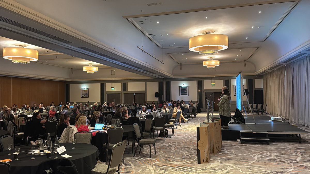 DL_for_All's tweet image. Heading into our final round of workshops at @EdISGlasgow #AllLearnersAllAchieving #ConnectedLearning conference hearing from @GlasgowEY practitioners explaining the foundation stages and strategies employed in early years.