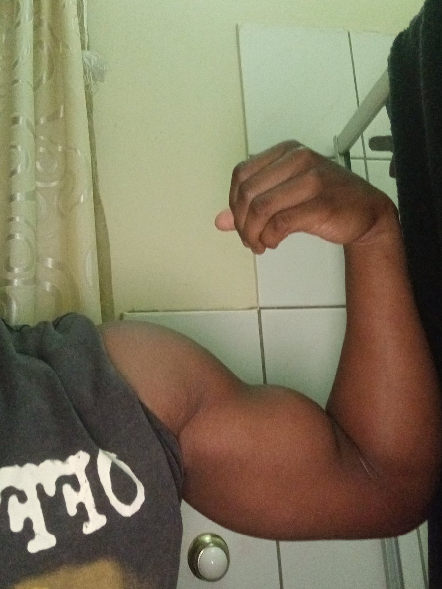 mak84382's tweet photo. Biceptember? https://t.co/qv3OpKCaaT