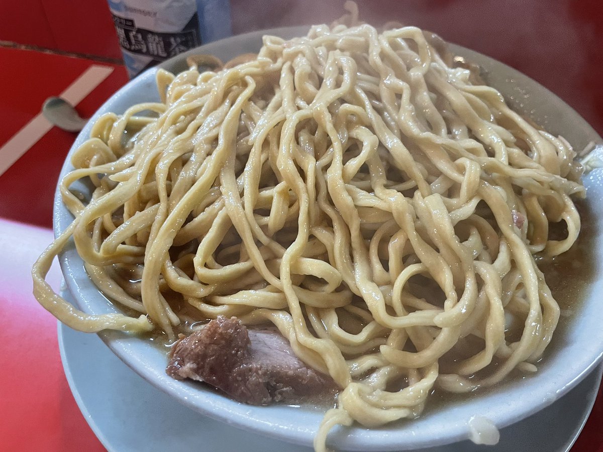 w_monkeysheep's tweet photo. 西新井大師 #富士丸
9/17  麺普通　カタメ ヤサイ抜き ニンニクちょいマシ https://t.co/JkutR1XWof