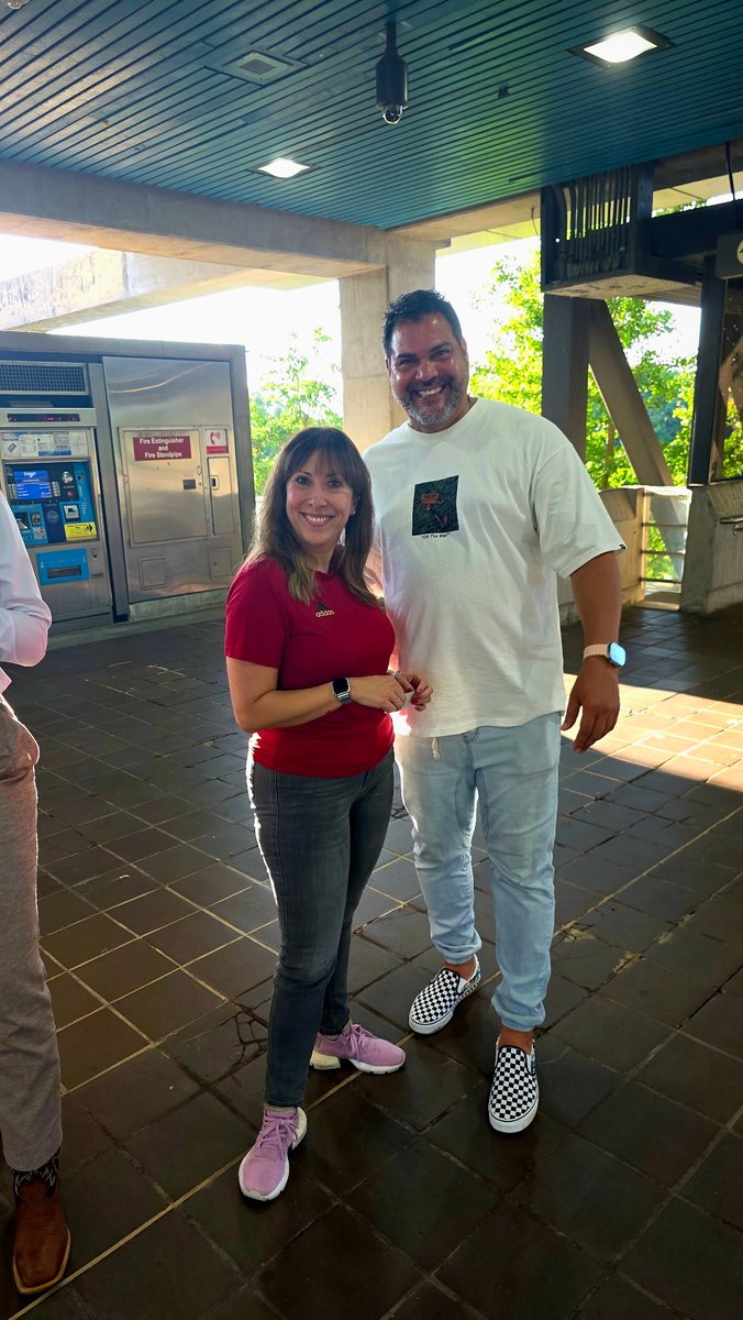 sovereignbuilt's tweet image. Always good to hang out as a team. Recently the Sovereign squad took in an Atlanta United match. We ate, we laughed, and we cheered the 5 stripes on to victory!!!!
.
.
#SovereignConstruction #TeamSovereign #Soccer #Culture #Team #Relationships #People #KeepBuilding #AtlantaUnited