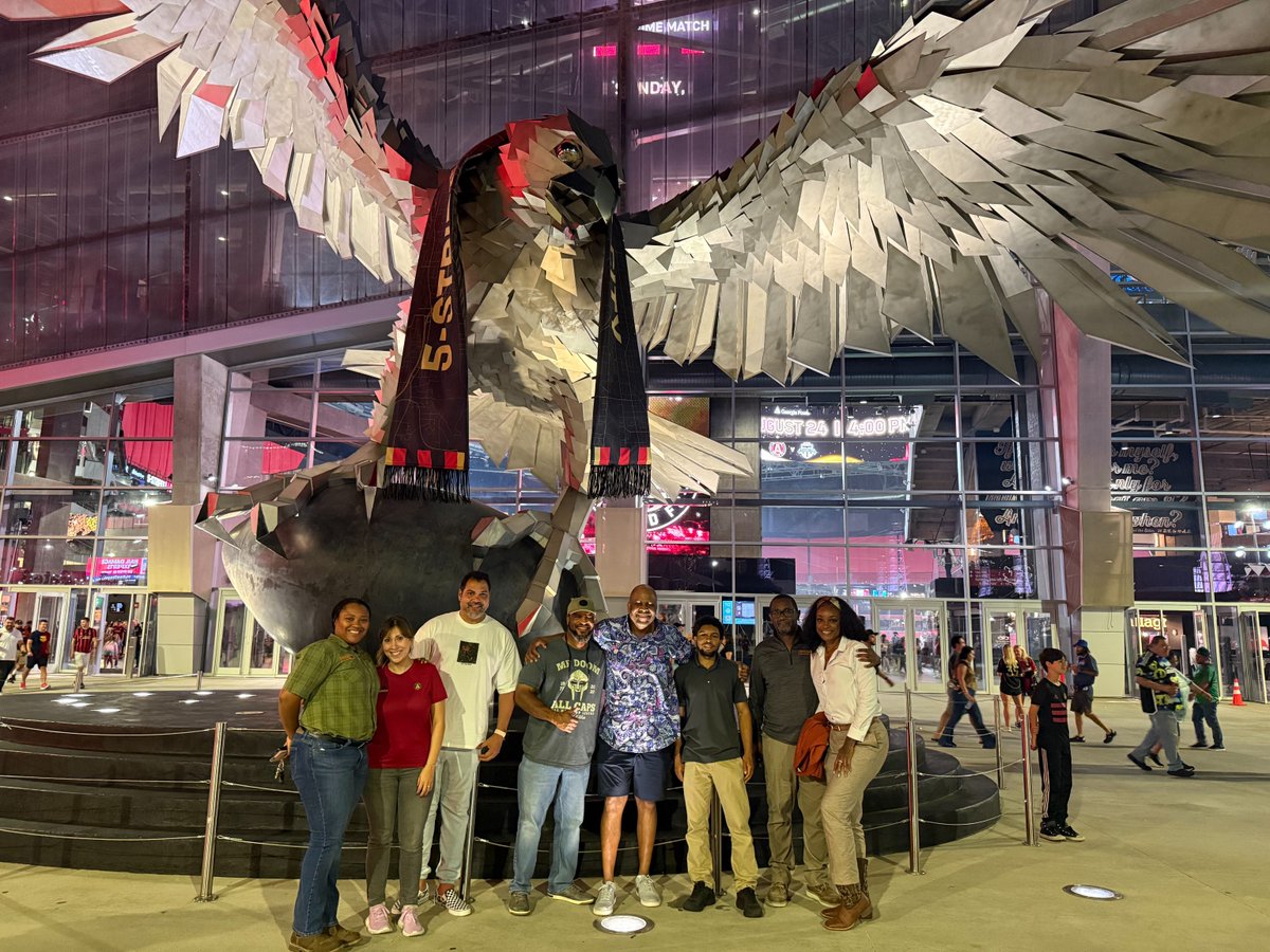 sovereignbuilt's tweet image. Always good to hang out as a team. Recently the Sovereign squad took in an Atlanta United match. We ate, we laughed, and we cheered the 5 stripes on to victory!!!!
.
.
#SovereignConstruction #TeamSovereign #Soccer #Culture #Team #Relationships #People #KeepBuilding #AtlantaUnited