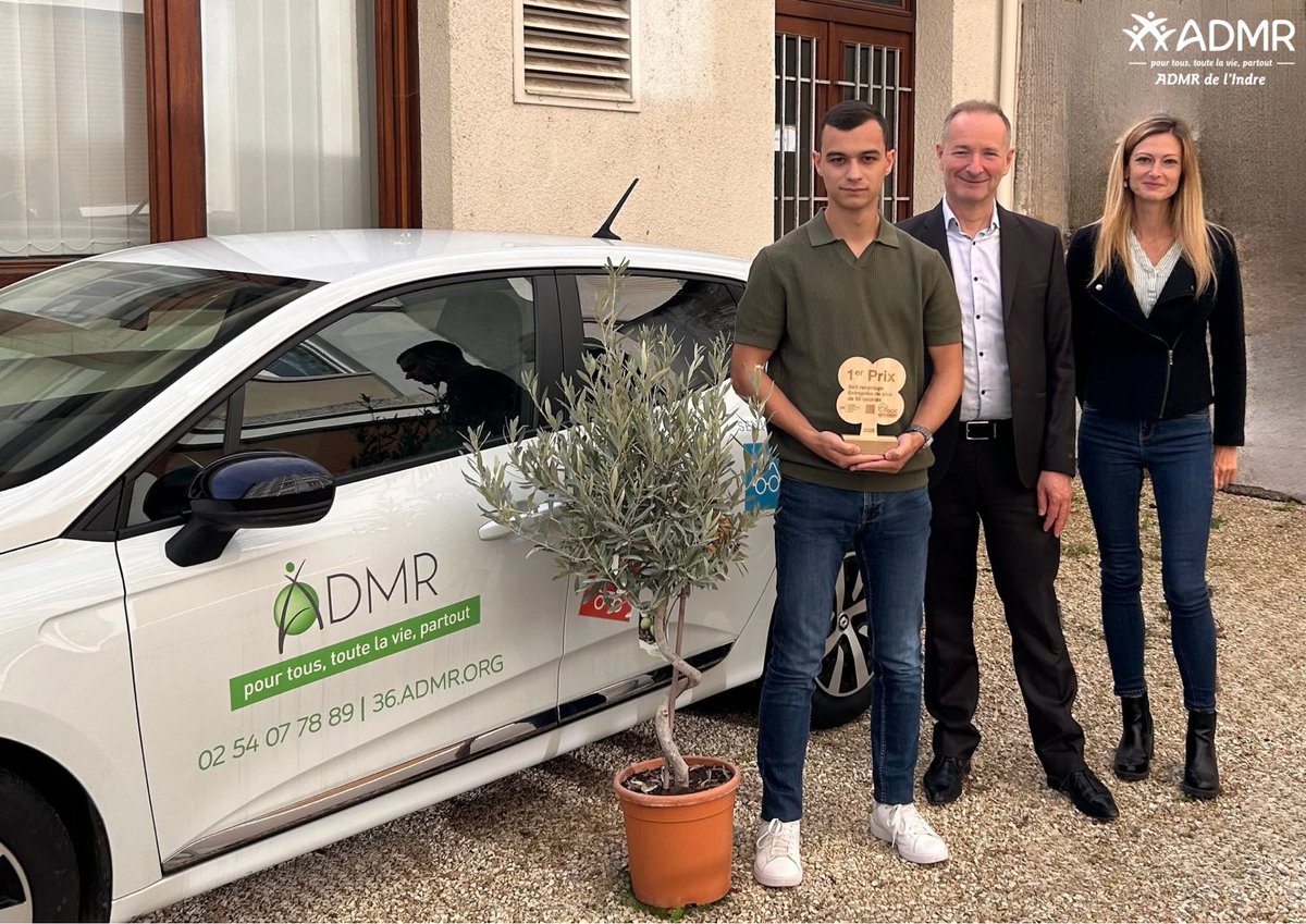 1er prix recyclage🥇remporté par l’ADMR 36 lors du Défi Inter-Entreprise <a href="/BGE_Indre/">BGE Indre</a> ! 💪🏼
Merci à <a href="/orange/">Orange</a> pour cet olivier 🌳 en cadeau ! Un joli remerciement dans le cadre de cette belle opération ♻️