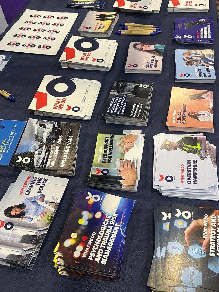 A few impressions from day one at the <a href="/emergencyukshow/">The Emergency Services Show</a>, including this morning's panel discussion. 

Always a pleasure to have our furry friends from <a href="/OscarKiloNine/">OscarKilo9</a> around 🐾