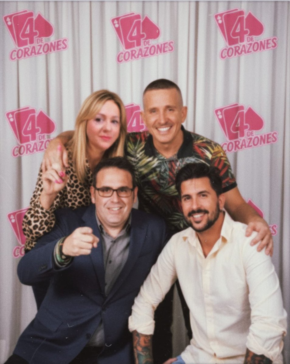 ¡Hoy es Miércoles! Y los Miércoles ya sabéis lo que toca.

📺 4 DE CORAZONES en el canal principal con ❤️ Albert Domènech ❤️ Sergi Ferrer y ❤️ TeleIndiskreta.

Carmen, ¡ven hoy en tanque! 🤭