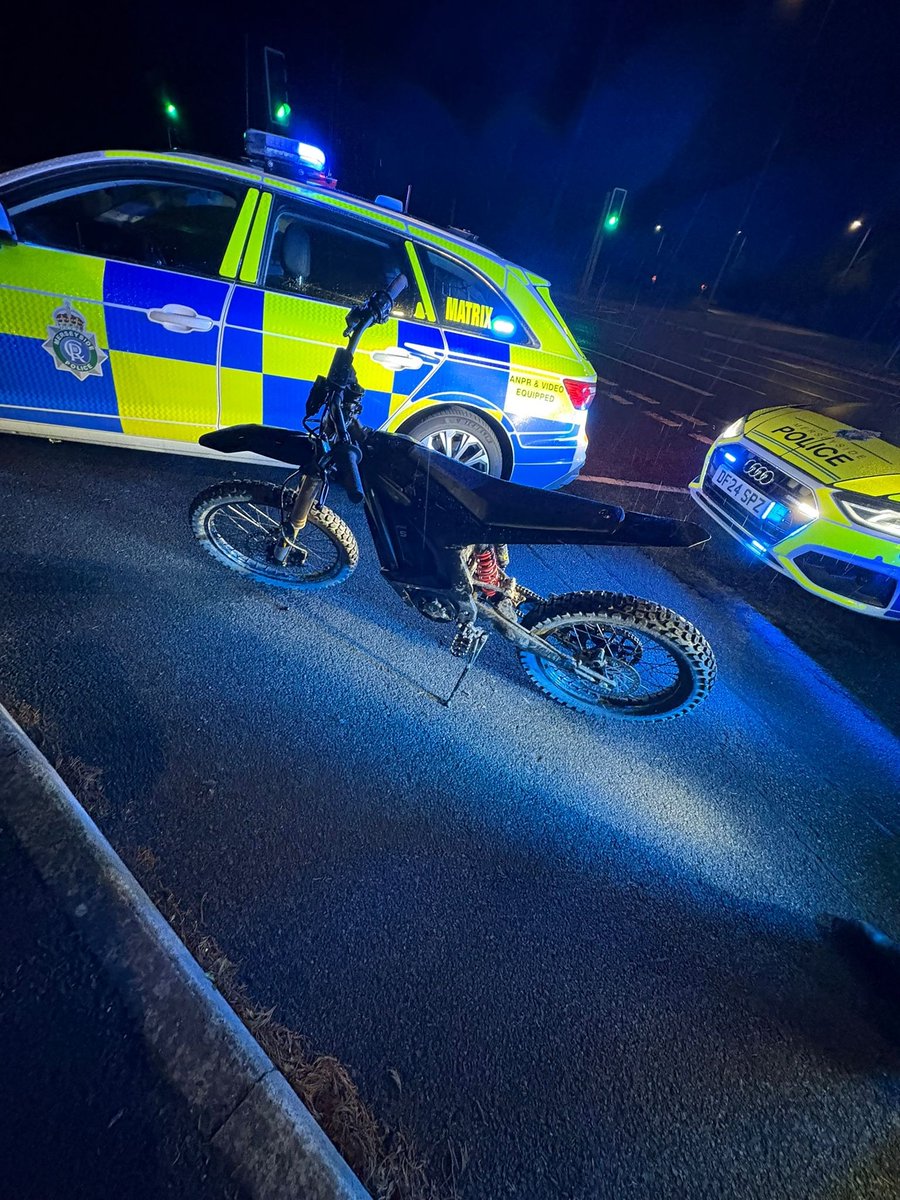After this #surron failed to stop for our #ARV colleagues, #RPU took over the pursuit and the rider soon realised he wasnt getting away. He stopped and himself up! 1 #arrested and bike #seized