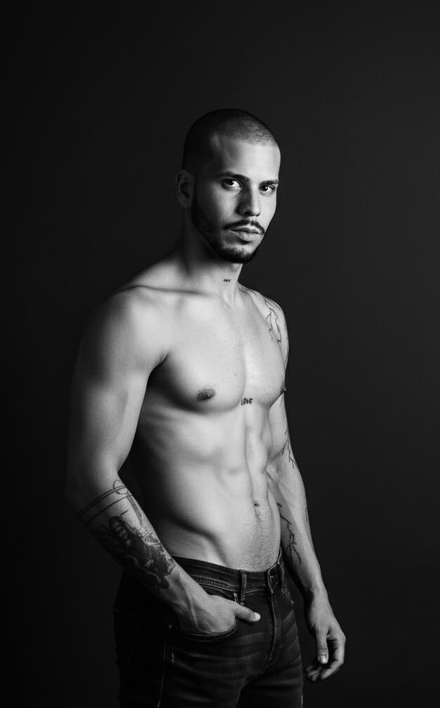Alex Hernández tweet media