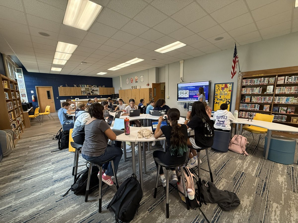 Ms. Schnabel tweet media