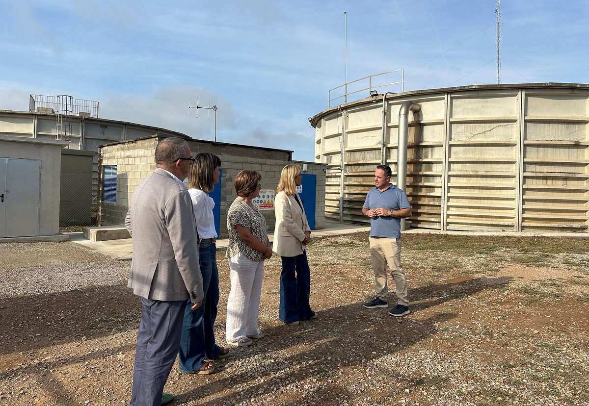 🔁 Valls completa la connexió del dipòsit de Fontscaldes a la xarxa municipal.

💧 L’actuació, executada per Agbar, permet bombejar fins a 60 metres cúbics al dia d’aigua a Fontscaldes mitjançant els tres quilòmetres de nova canonada.

ℹ️ valls.cat/la-ciutat/noti…