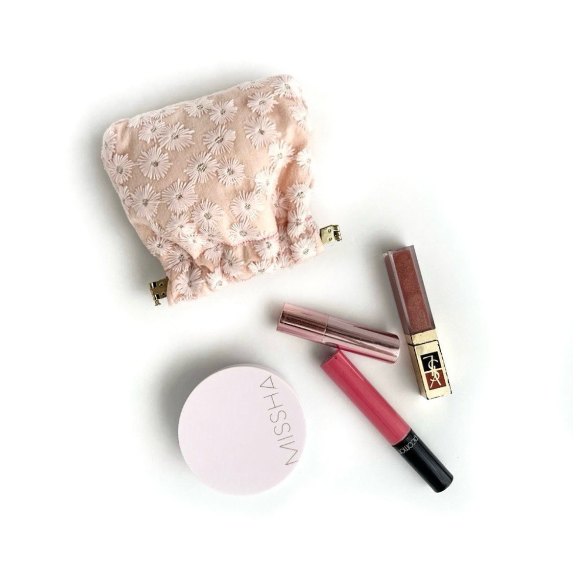 ♥MOMO♥♡ ウエイト枠 刺繍イニシャルポーチ♡ ひなママ