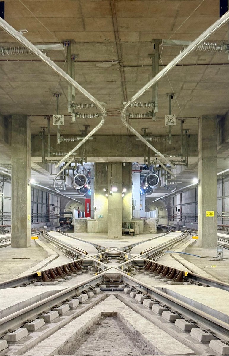 🌌 Witness the unseen!
An exclusive glimpse of the crossover facility at Cuffe Parade Metro Station – the epicenter of seamless metro movement ⚡🔄🚇
📸 Farha Irani

#MumbaiMetro #HiddenEngineering #CuffeParade #BehindTheScenes