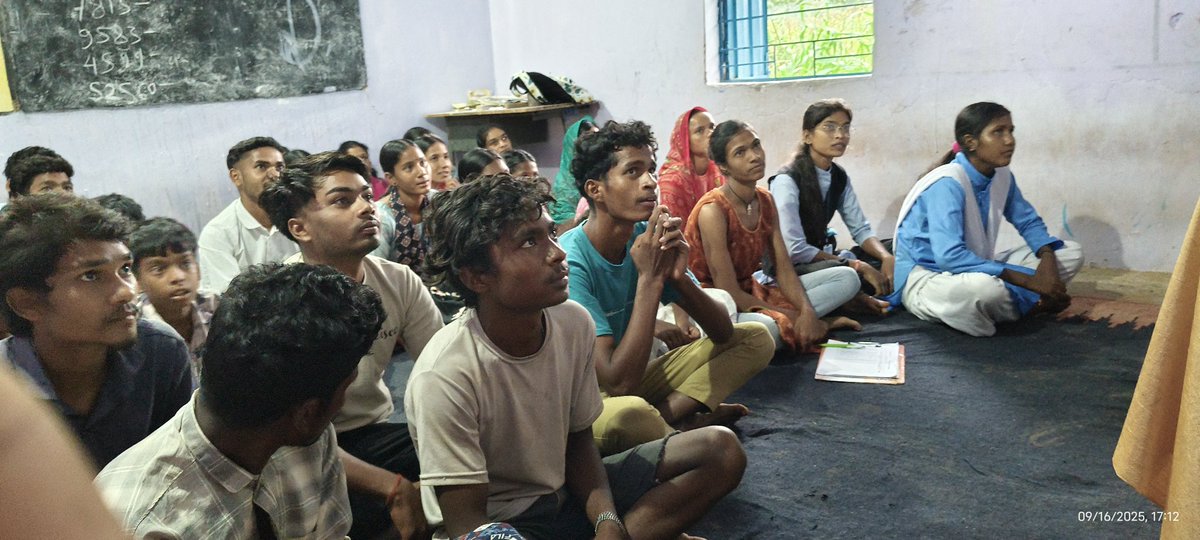 जिला पंचायत सीईओ सर के निर्देशों से महिला एवं बाल विकास विभाग के साथ UNICEF एवम एग्रिकोन फाउंडेशन के सहयोग से  *पंचायत चलो अभियान कार्यक्रम* ग्राम पंचायत तरका, ब्लॉक भैयाथन जिला सूरजपुर, छत्तीसगढ में किया गया।
पंचायत चलो अभियान में किशोर किशोरियों को किशोरसशक्तिकरण हेतु जागरूकता