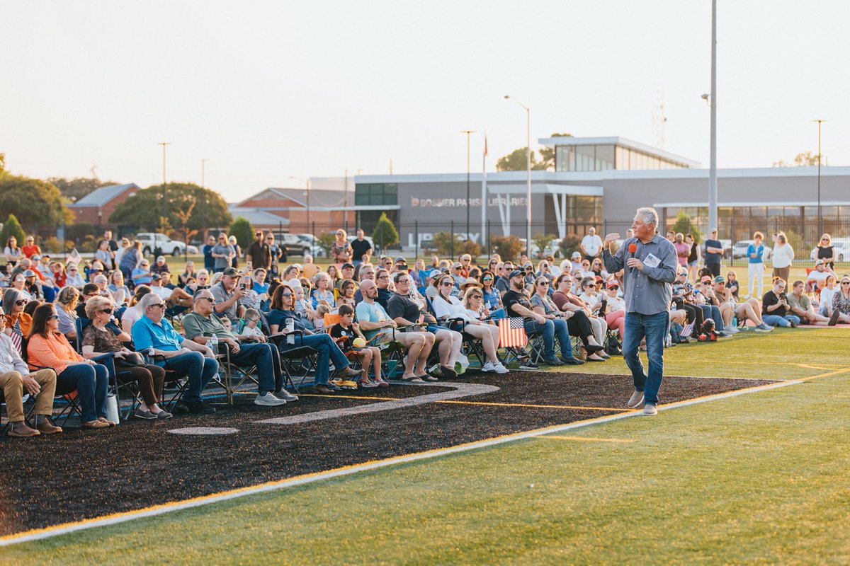 bradjurkovich's tweet image. Incredible night honoring the life and testimony of @charliekirk11 @firstbossier Freedom Fields. Grateful to have served tonight with Moon Griffon, Abigail Dejarnatt, and @coreysmith_116  The Lord is working and a movement is happening for the Gospel.