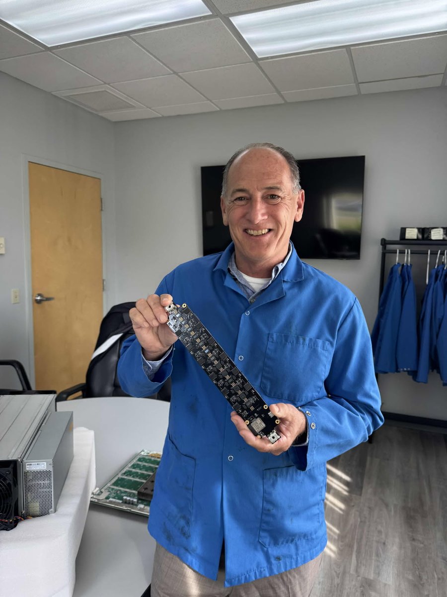 BlockQuarry Corp tweet media