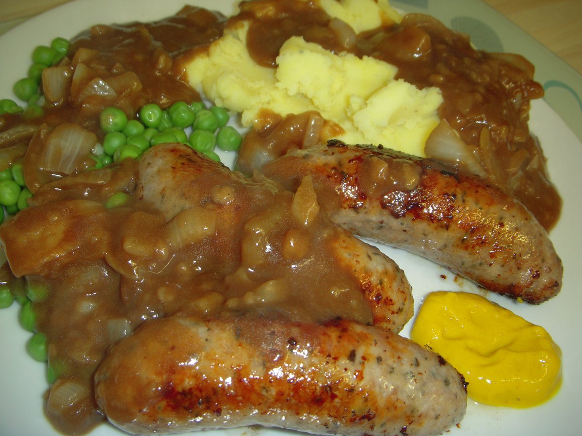 RateMySausage's tweet photo. A call to arms sausage fans!
UK Sausage Week happens at the end of October.
How's about as many of us as possible cook a meal using proper sausages during the week and share it online, promoting the week and proper sausages at the same time?
@UKSausageWeek #UKSausageWeek https://t.co/SaOFp3fzB6