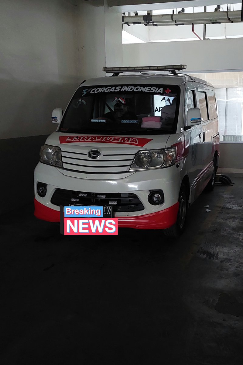 lukman_katili's tweet photo. Sore tadi 17-09-2025, tim Ambulance REACTION kembali menjalankan tugas kemanusiaan.
Perjalanan dimulai dari Cikarang, menjemput pasien di RS Hermina Bekasi utk kemudian mengantarkan ke rumahnya di Perumahan Kirana, Cikarang.
Alhamdulillah, giat berjalan lancar π
#CrewReaction https://t.co/CjR9Z3MSNP
