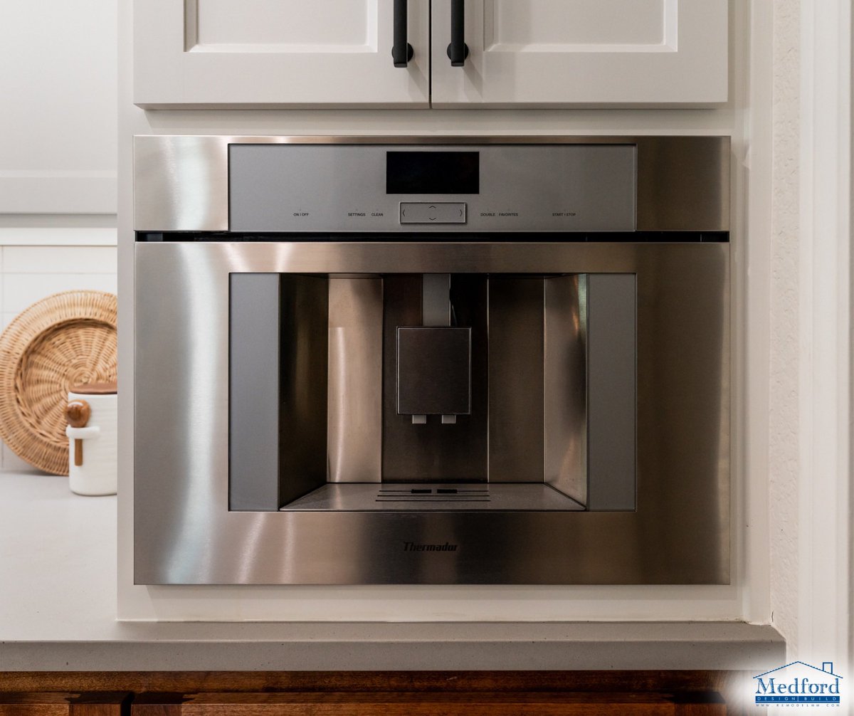 Medford_DB's tweet image. A kitchen designed for cooking & gathering!🍽️
#Remodeling #KitchenRemodel #DesignBuild #InteriorDesign #DFWRemodeling #ArlingtonRemodeling #FortWorthRemodeling #ColleyvilleRemodeling #SouthlakeRemodeling #NRHRemodeling #HurstRemodeling #BedfordRemodeling #EulessRemodeling