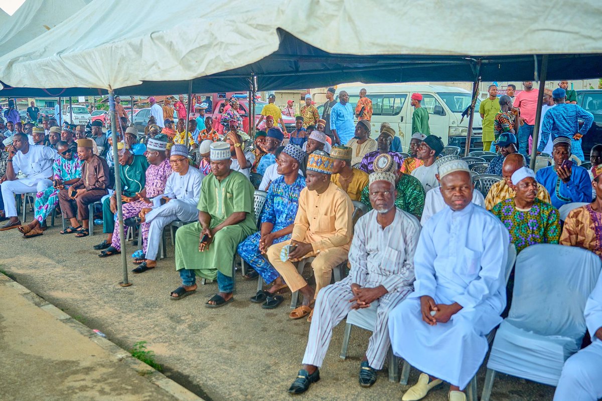 Yesterday in Owo, I represented Governor <a href="/LuckyAiyedatiwa/">Lucky Orimisan Aiyedatiwa</a> at the funeral of Sheikh(Dr) Ahmad Aladesawe, late Grand Imam of Owo. To me, baba imam was more than a cleric but a father figure. His legacy of faith, love and unity will endure. May Allah grant him Aljanah Firdaus.