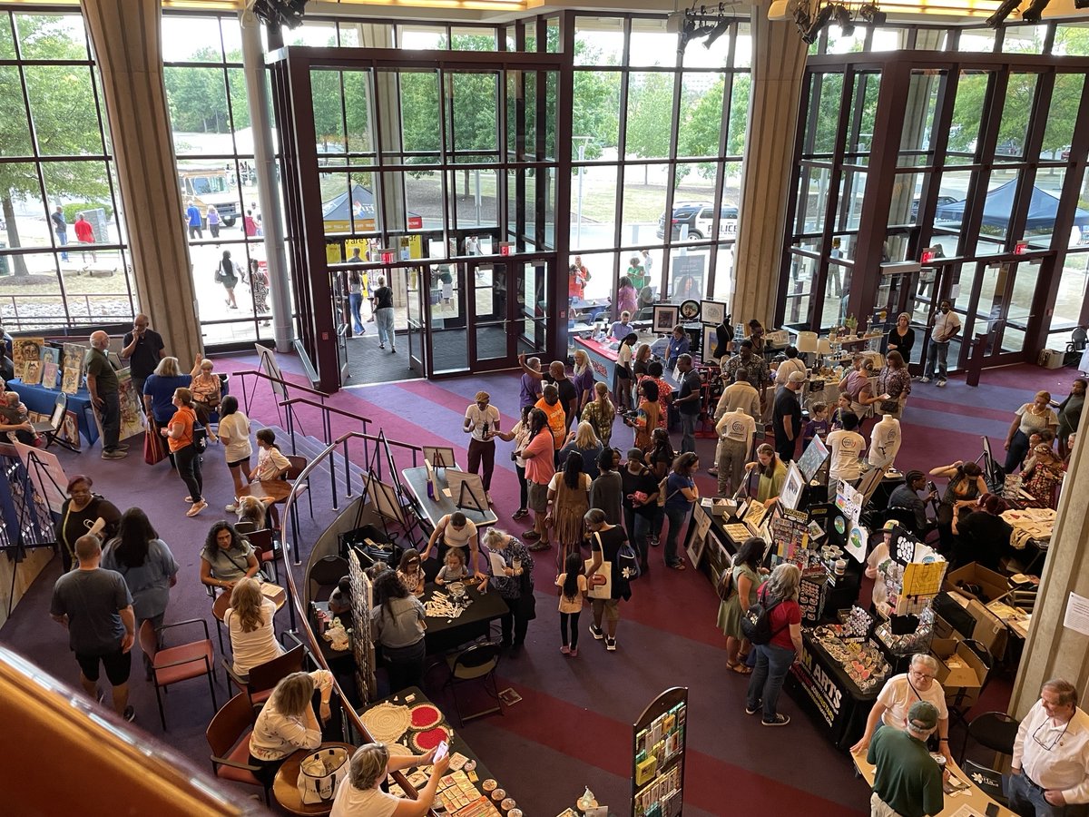 PWAS Artistry Spin: Post 573: Artists Alive Sponsored by PWCAC artistryspin.blogspot.com/2025/09/post-5… #ArtsAlive2025 #PrinceWilliamArtSociety #PWCAC Photos of the show