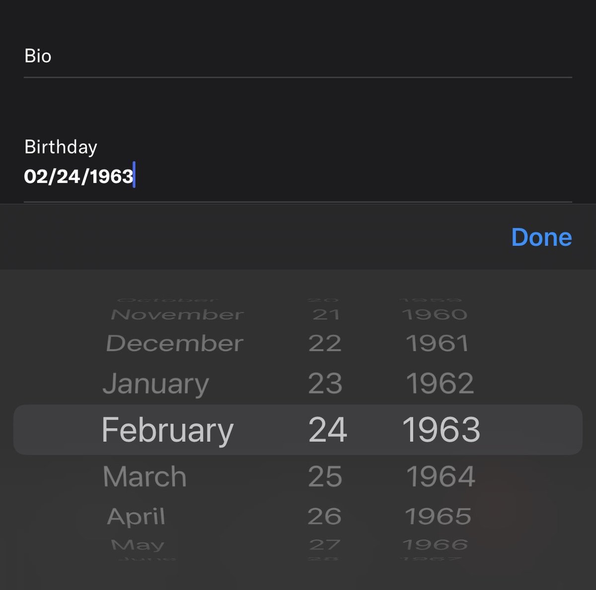 jeremybanon's tweet photo. Easy #cyberhealth win #12: randomize your birthday on your Resy profile
Why: it's not clear when Resy shares this with restaurants, but this is leaking PII with no upside. Worst case scenario, a bankrupt restaurant liquidates assets including customer data they've collected.
Steps: open Resy on iOS > Account > Settings (gear icon in top right) > Profile > Birthday > Set to random