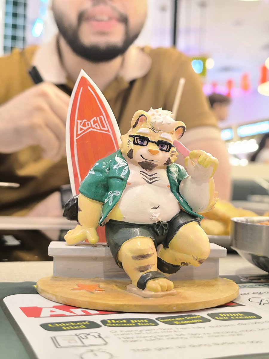 Gift from my 🐻 ✨✨✨
#furry #furryartwork