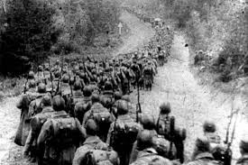 W okresie 17.09.39-30.07.41 Polska znalazła się w stanie wojny ze Związkiem Sowieckim. Był to czas, w którym wciąż subiektywne stanowisko państw było ważniejsze od faktów; z tego powodu rząd na uchodźstwie musiał "tłumaczyć" sojusznikom czy RP, aby na 100% jest w stanie wojny z
