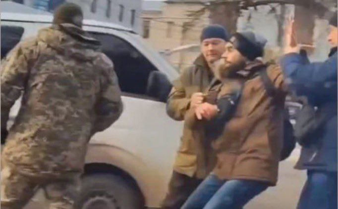 defensesignal's tweet image. 🇺🇦 Ukrainian officials confirm men 60+ can now voluntarily enlist in the Armed Forces.

The TCC has rolled out the official procedure to accept pensioners into service.

#UkraineWar #MilitaryUpdate